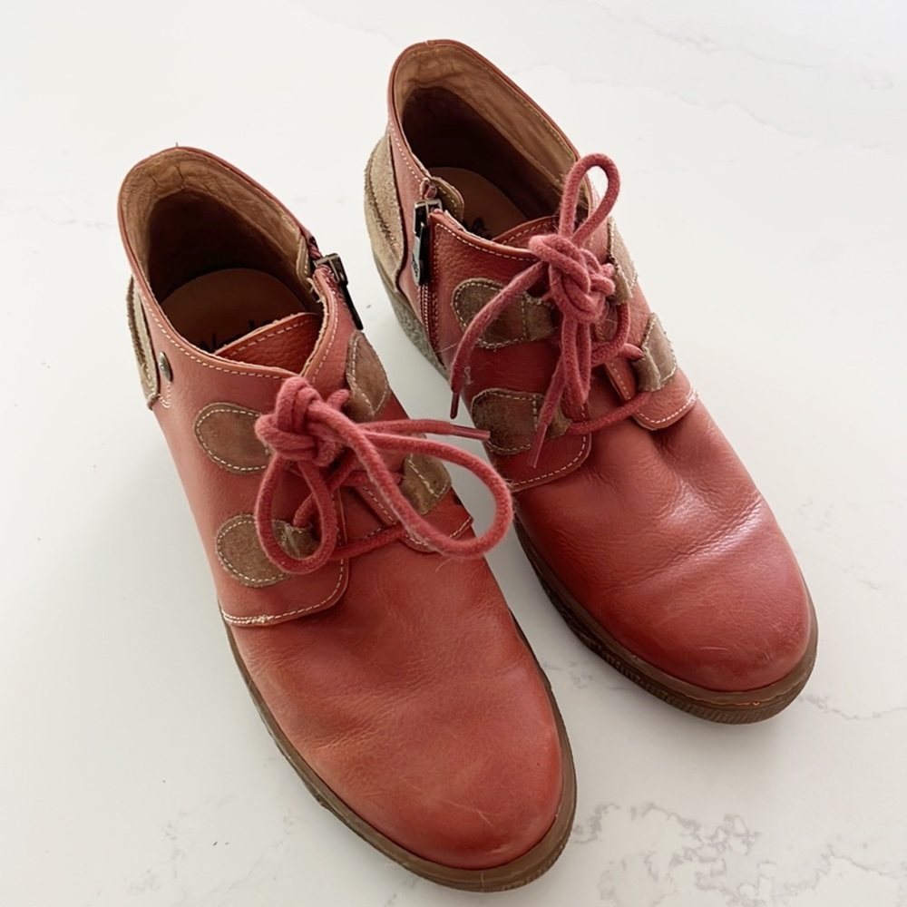 Wanda Panda lace up leather shoes Size 37